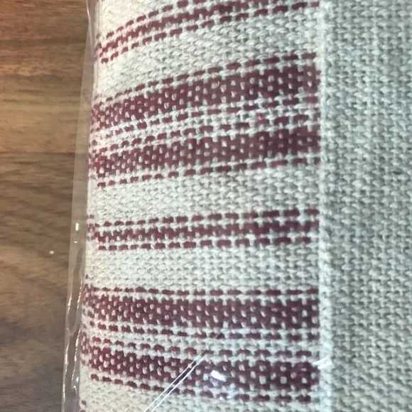 Brand New in Package - The Elf Made Me Do It Small Pillow - Picture 4 of 4